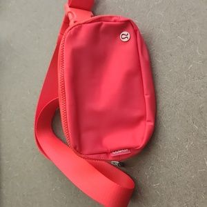 Lululemon belt bag crossbody